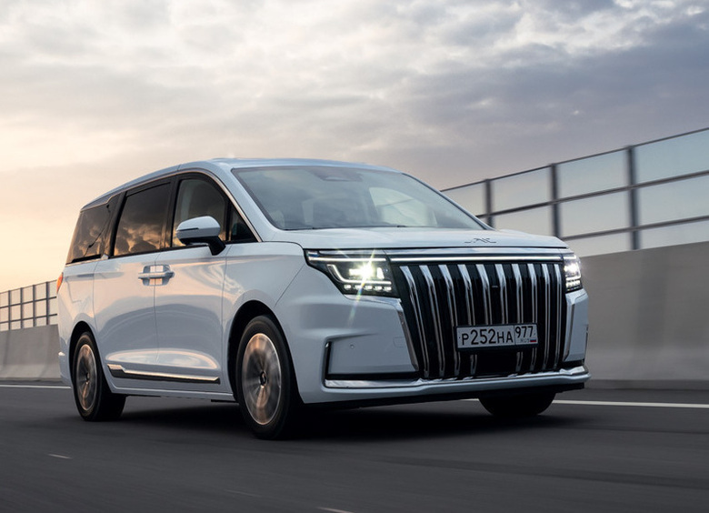 Изображение На российском рынке стартовали продажи минивэна JAC RF8