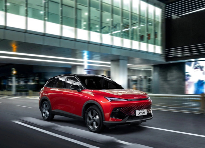 Изображение BAIC не собирается прекращать российские продажи кроссоверов X55 и X75