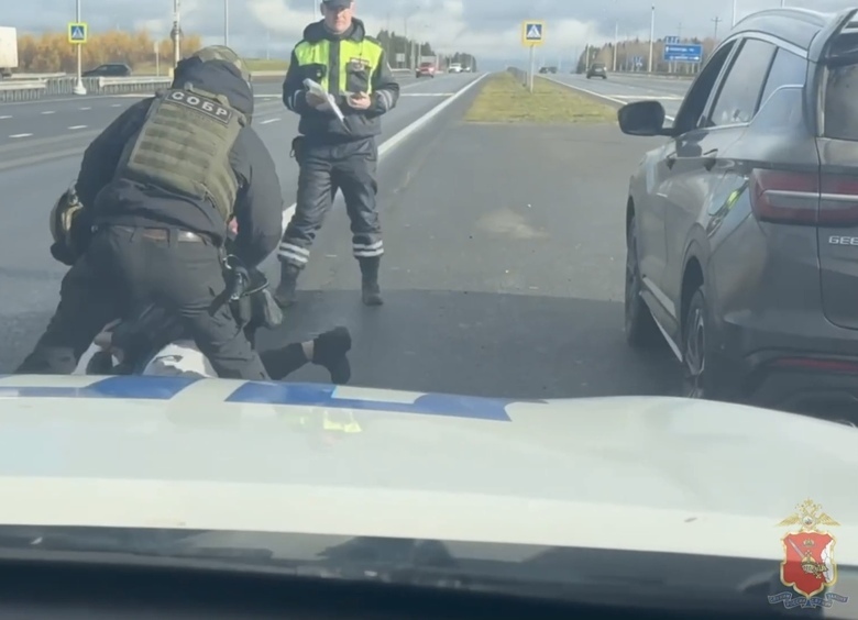Изображение Спецназ помог задержать нетрезвого водителя с 7 кг наркотиков