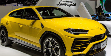 Российские продажи новых люксовых машин в России увеличились в 1,5 раза