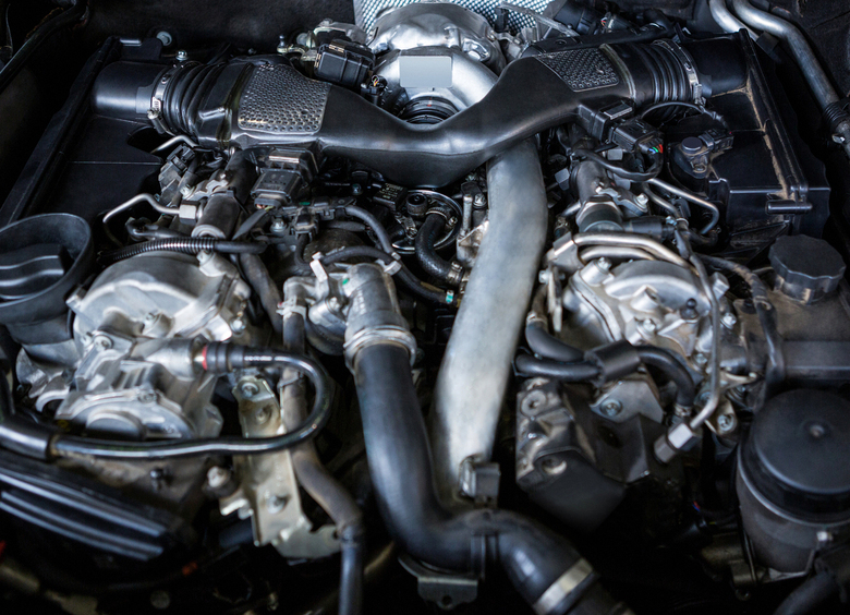 Изображение В багажнике легковушки в Дагестане нашли похищенный двигатель от «Газели»