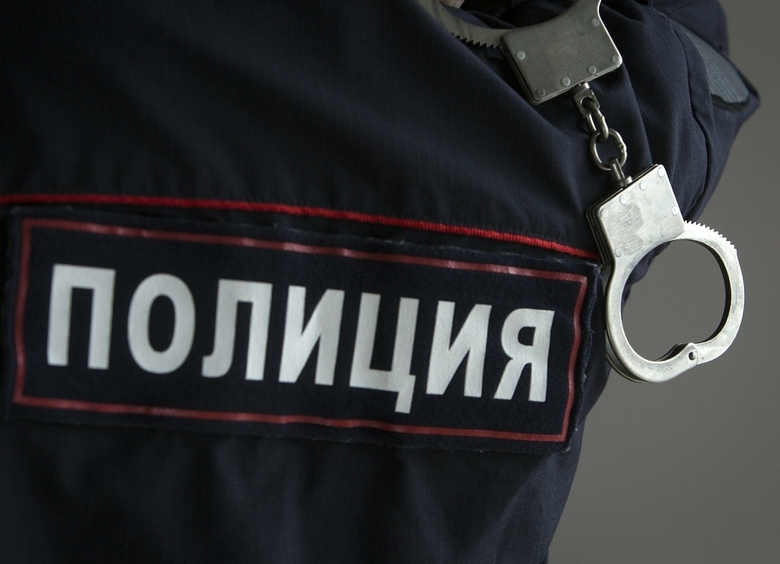 Изображение Злоумышленник дважды обокрал одну и ту же машину в Геленджике