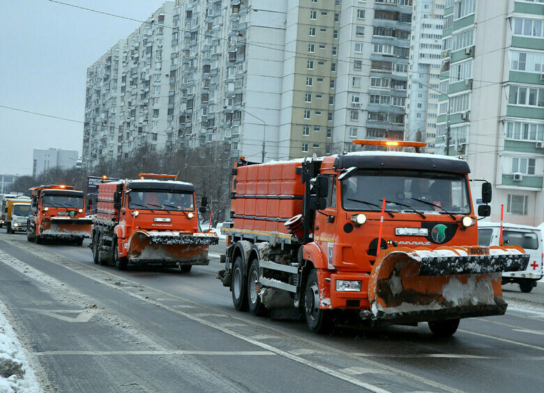 Изображение На дорогах Саратовской области устраняют последствия стихии
