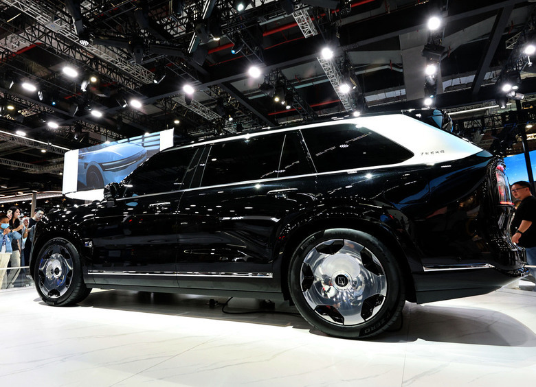 Изображение Совсем новый Zeekr 9X заблокировался на трассе при -35°C