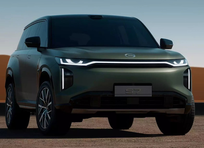 Изображение Российским дилерам презентовали кроссовер GAC S7