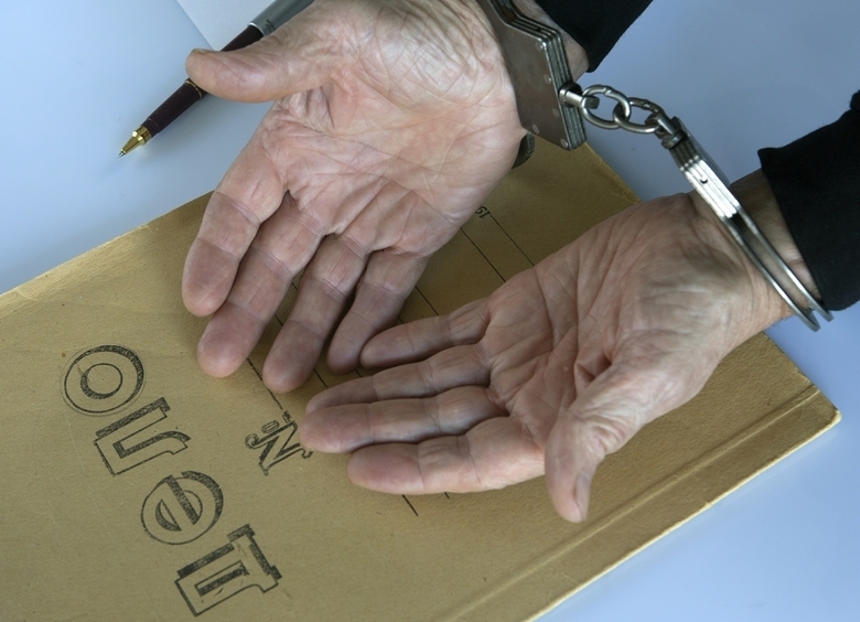 Изображение Петербуржец сжег автомобиль мужчины, который подрезал и обматерил его на дороге