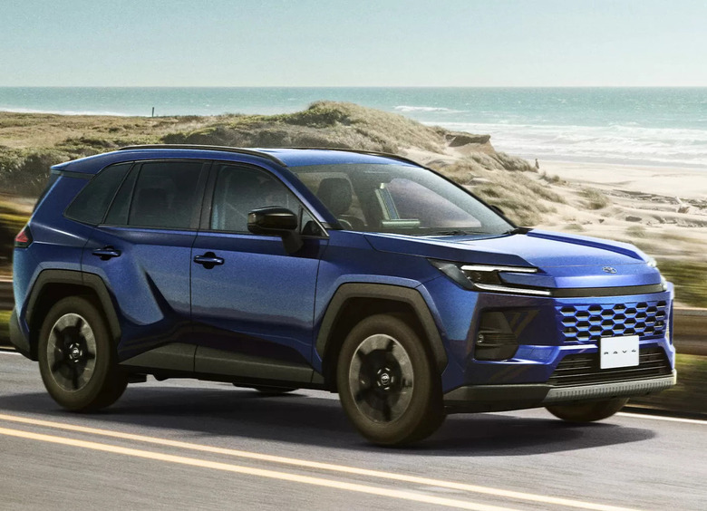 Toyota RAV4 нового поколения поступила в продажу