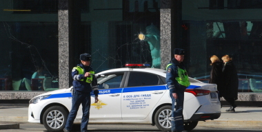 На российских дорогах начались массовые проверки водителей