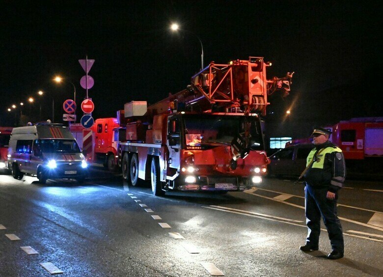 Изображение Служебный автомобиль взорвался в Москве, двое полицейских погибли