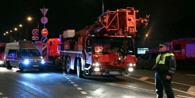 Служебный автомобиль взорвался в Москве, двое полицейских погибли