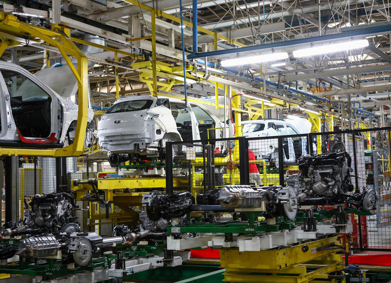 Изображение В России 4 месяца подряд снижается объем производства автотранспорта