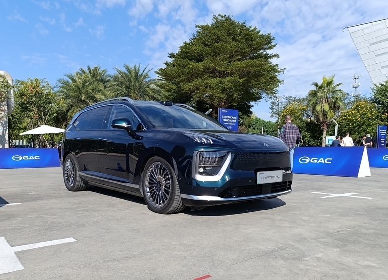 Изображение Большой папа: тест-драйв полноразмерного кроссовера GAC Hyptec HL