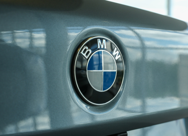 Мужчина отсудил у BMW почти полмиллиарда рублей из-за дефекта в автомобиле