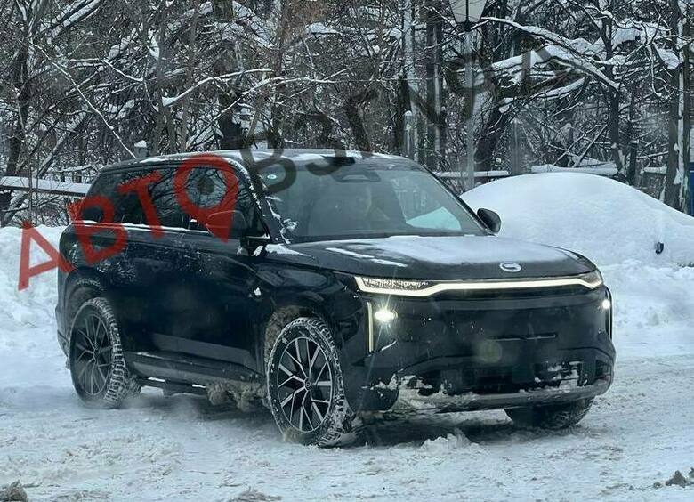 Изображение Новейший кроссовер GAC S7 заметили на парковке в Москве