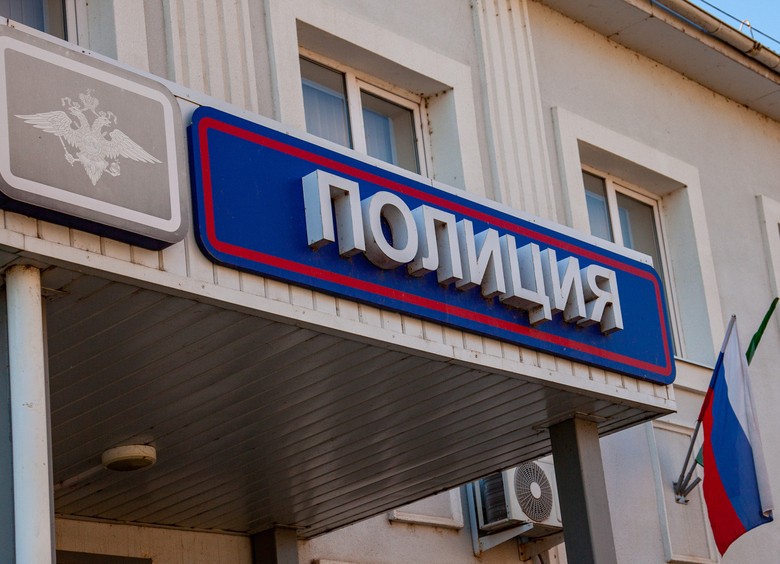 Изображение Водитель выбросил из автомобиля женщину без обуви в Санкт-Петербурге