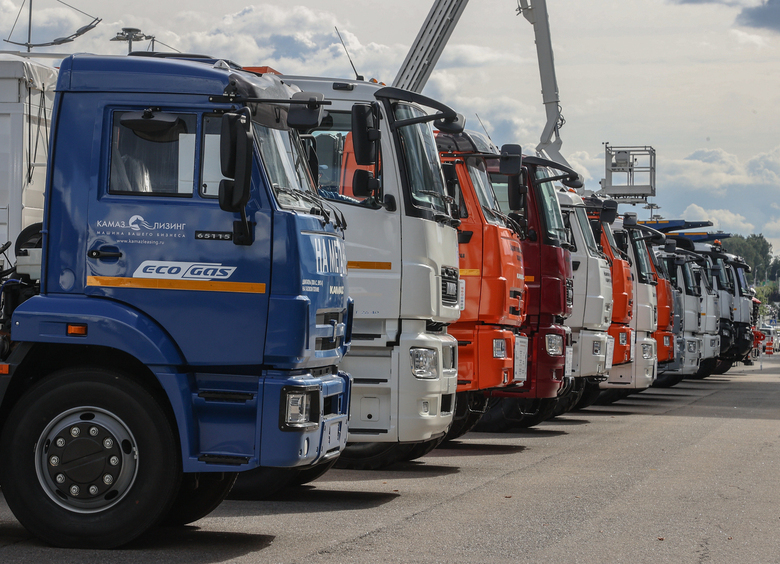 Изображение Поставки новых грузовиков в Россию рухнули в 10 раз