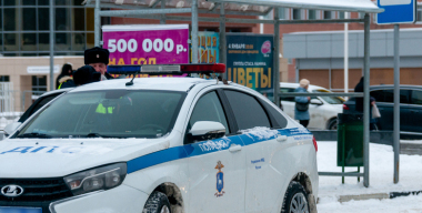 Юноша открыл стрельбу по дебоширам на автобусной остановке в Москве