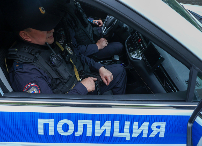 Изображение Сотрудники ГАИ открыли огонь по Porsche, который попытался их сбить