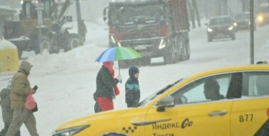 Средняя цена поездки на такси в России впервые превысила 50 рублей за километр