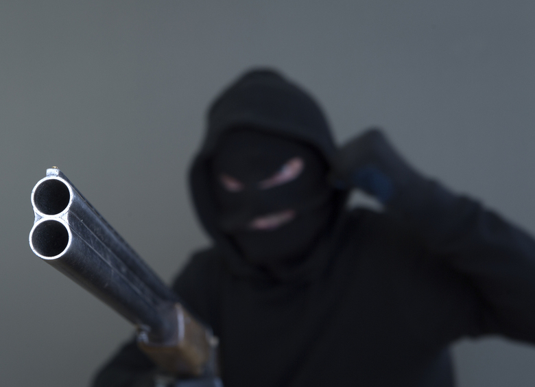 Изображение В Кузбассе задержали налетчиков, угрожавших таксисту обрезом