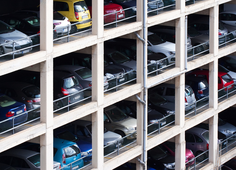 Изображение Автопарк легковушек в России вырос на 4%