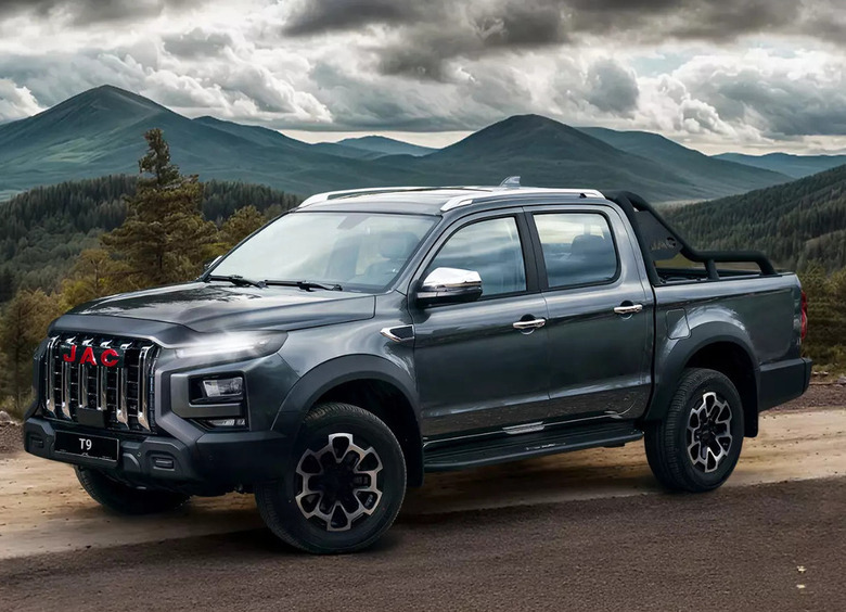 Изображение За 2025 год продажи новых пикапов в России снизились на четверть