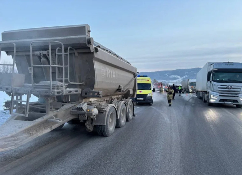 Изображение В ДТП с автобусом на трассе М-5 под Ашой погиб водитель