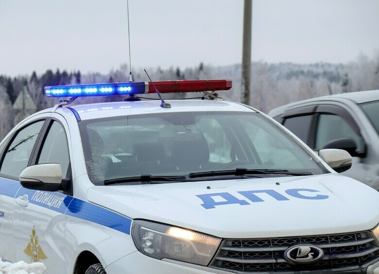 Изображение Грузовик врезался в патруль ДПС под Белгородом, два водителя погибли