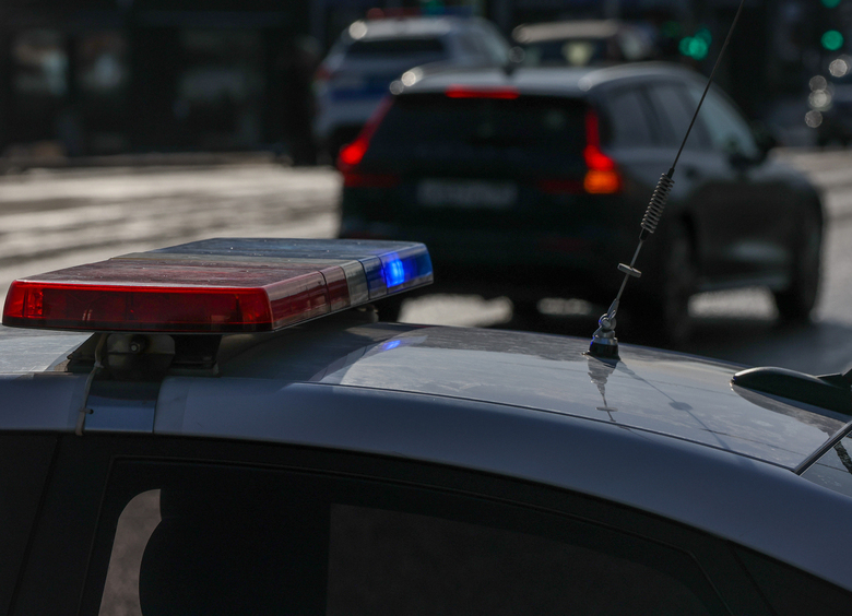 Изображение В Новосибирске пьяный мужчина угнал машину у спящего приятеля