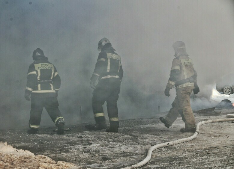 Изображение Крупный пожар охватил здание бывшего завода Volkswagen в Калуге