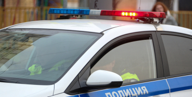 Машина такси и Aurus столкнулись на Арбате в Москве