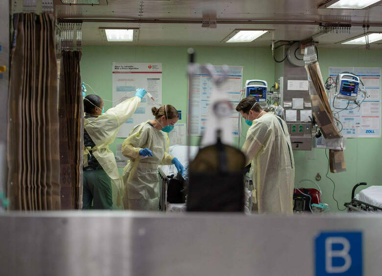 Изображение Женщину спасли после падения в автомобиле с 45-метровой высоты