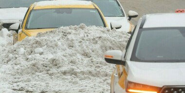 Из-за снегопада и пробок такси в Москве подорожало минимум в 3 раза