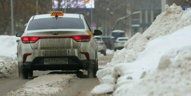 Из-за морозов услуги такси в Москве подорожали минимум в 1,5 раза