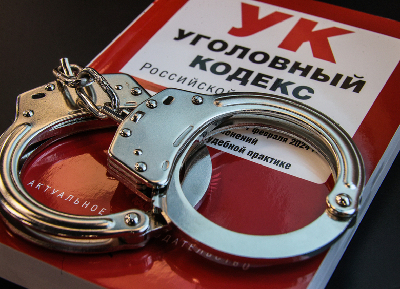 Изображение Сочинские полицейские получили 18 лет колонии на двоих за взятку машиной