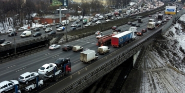 Названы самые аварийные дороги Москвы