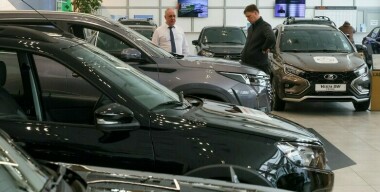 В январе российские продажи новых легковушек упали на 10%
