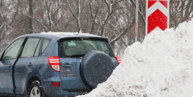 В Кызыле дошкольник завёл машину и попал в ДТП