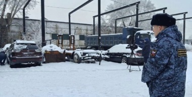 Должника из Хакасии осудят за то, что он разобрал арестованную машину