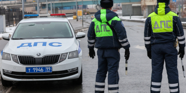 Водитель на Lexus, пытаясь скрыться от полиции в Москве, разбил 14 авто