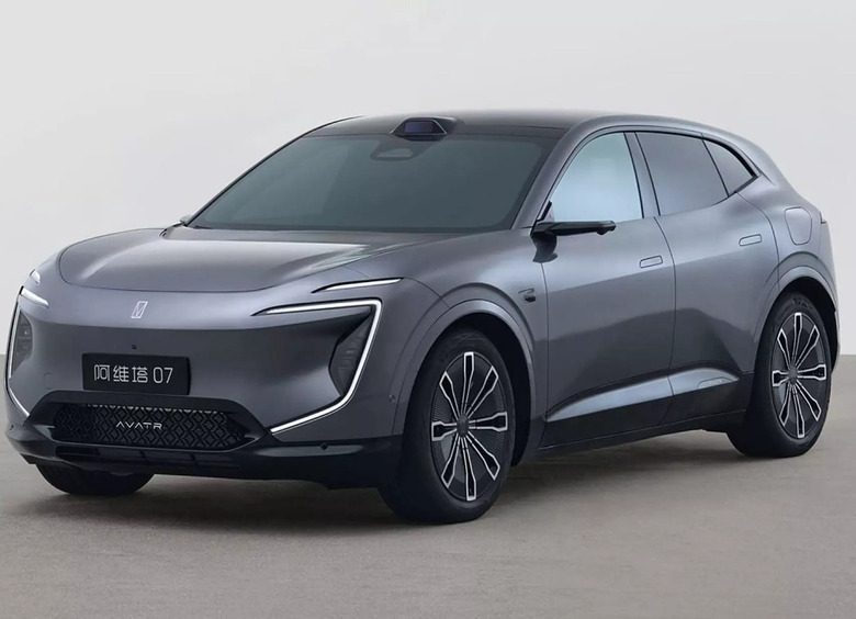 Изображение Avatr привезет в Россию гибридный кроссовер 07 в 2026 году