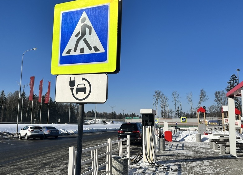 Чужие деньги: всех россиян заставят платить за ненужные им ЭЗС для «электричек»