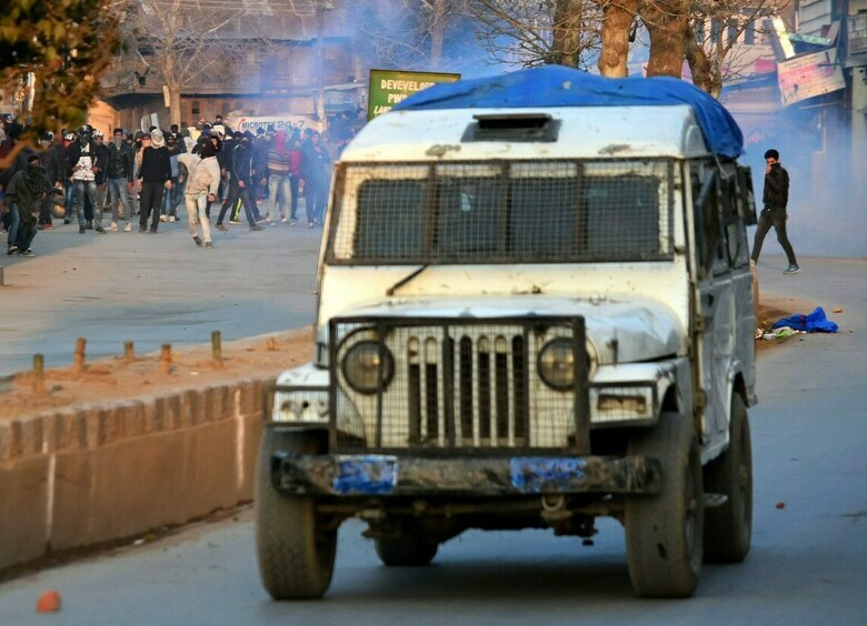 Изображение Полуобгоревшее тело женщины нашли в чемодане на обочине дороги