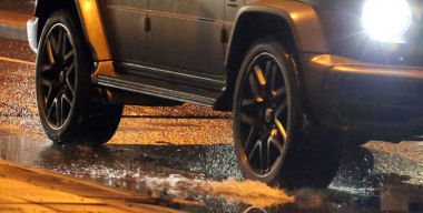 Турист забрался в чужой автомобиль через багажник