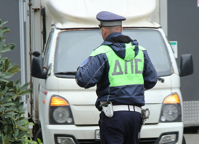 Изображение Неадекватный водитель устроил ДТП у Летнего сада