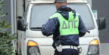 Неадекватный водитель устроил ДТП у Летнего сада