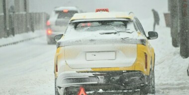 Подростки избили таксиста и угнали его машину в Казани