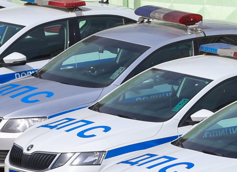 Изображение Дети разгромили 55 полицейских автомобилей на режимной стоянке в Чите