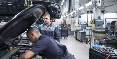 Россияне считают нейросети худшим советчиком по ремонту автомобилей