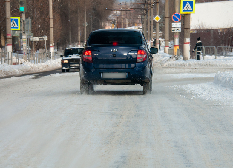 Изображение Водителям напомнили, как управлять автомобилем при снежном заносе